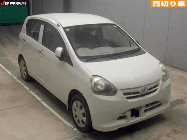 2012 Daihatsu Mira ES