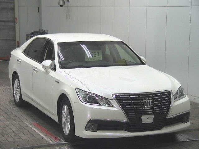 2013 Toyota Crown
