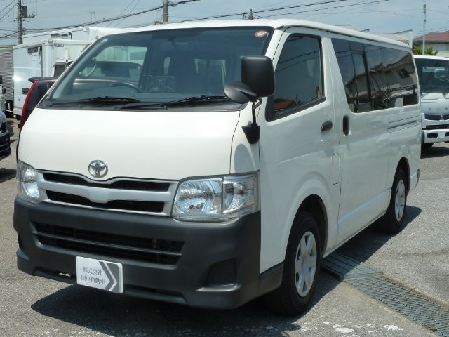 Toyota Hiace V