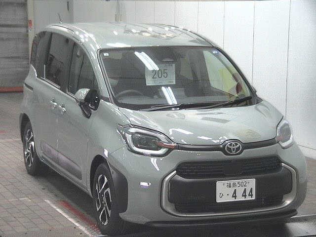 Toyota Sienta HV