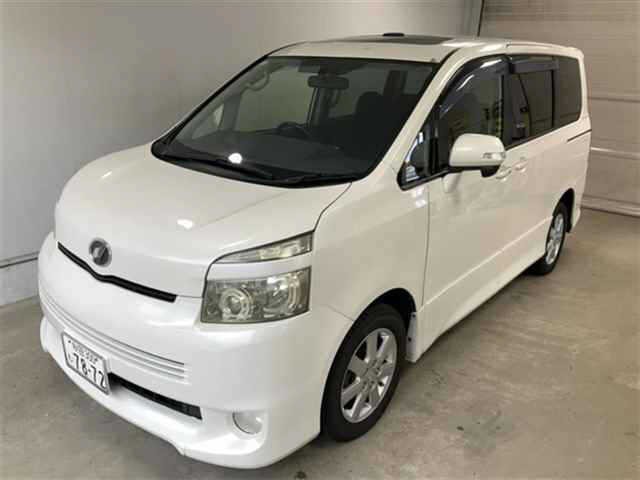 2010 Toyota Voxy
