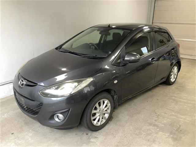 2013 Mazda Demio