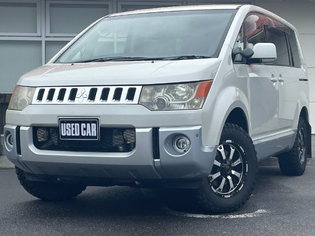 2013 Mitsubishi Delica D5