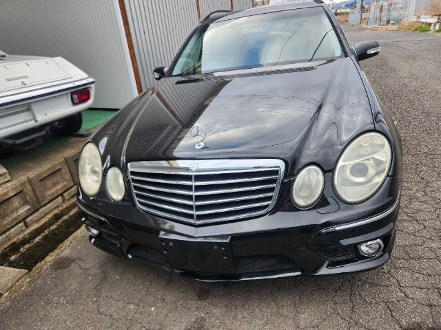 Mercedes-Benz E240