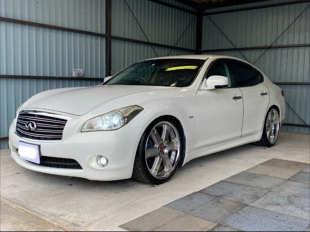 2010 Nissan Fuga