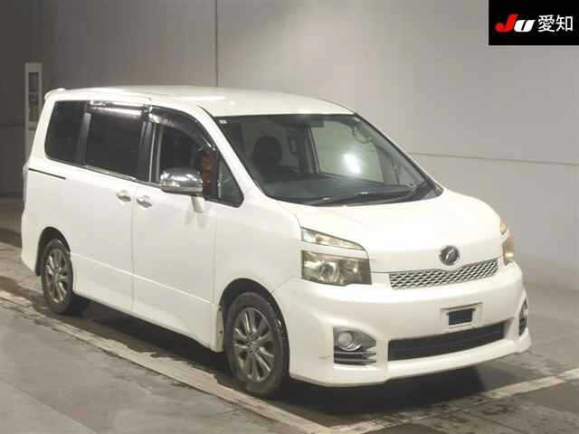 2011 Toyota Voxy