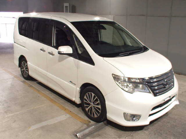 2014 Nissan Serena HV