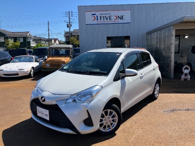 2017 Toyota Vitz