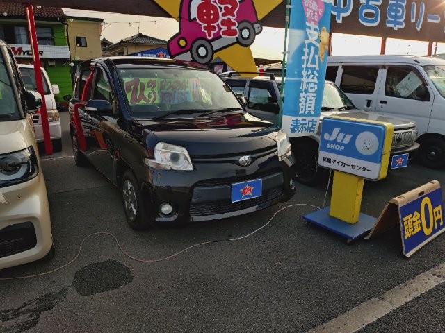 Toyota Sienta