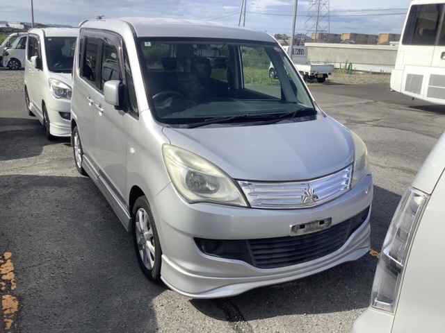 2012 Mitsubishi Delica D2