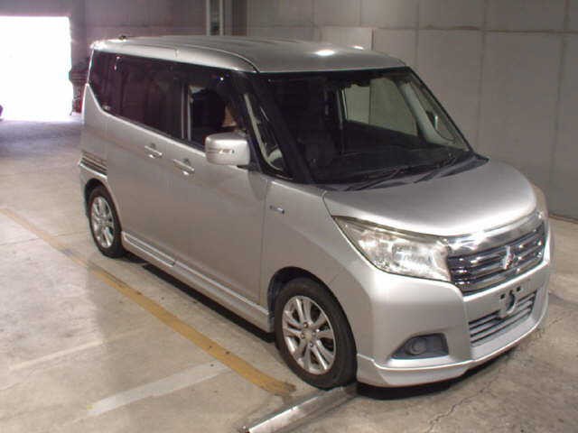 2015 Mitsubishi Delica D2