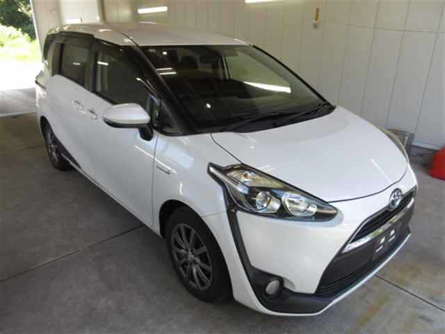 2017 Toyota Sienta HV