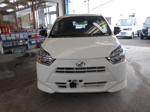 2019 Daihatsu Mira ES