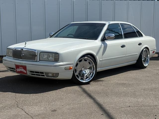 2000 Nissan President