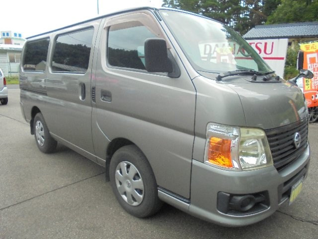 2009 Nissan Caravan V