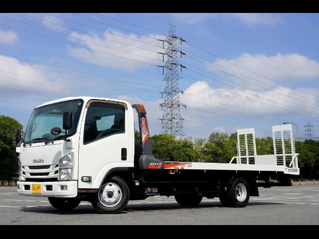 2021 Isuzu ELF