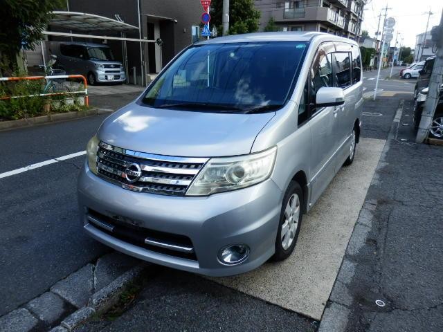 2009 Nissan Serena