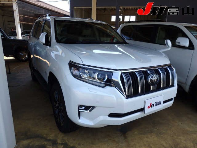 2022 Toyota Land Cruiser Prado
