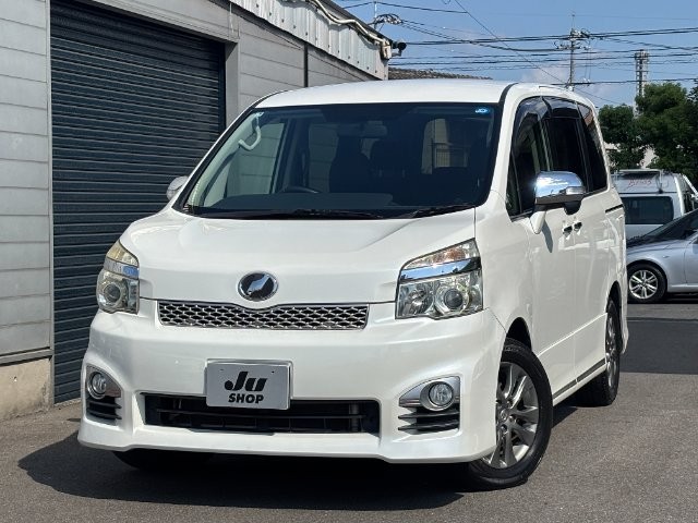 2013 Toyota Voxy