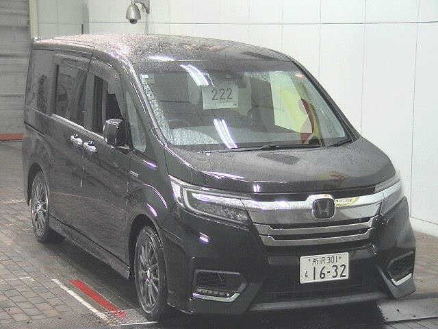 2018 Honda Step Wagon HV