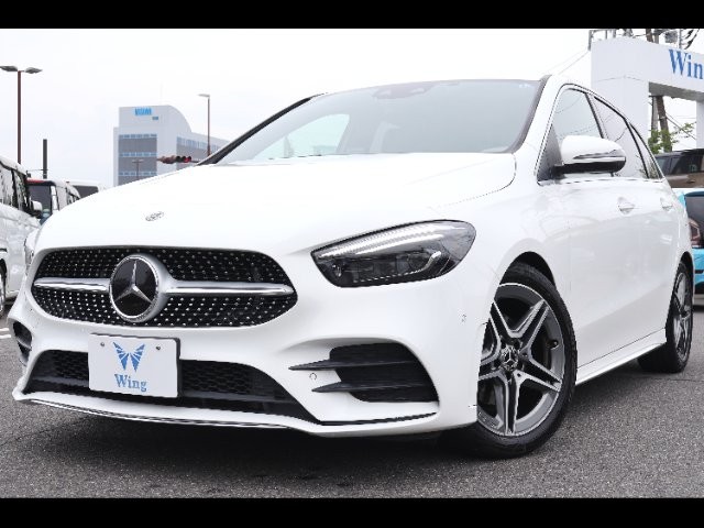 Mercedes-Benz B180