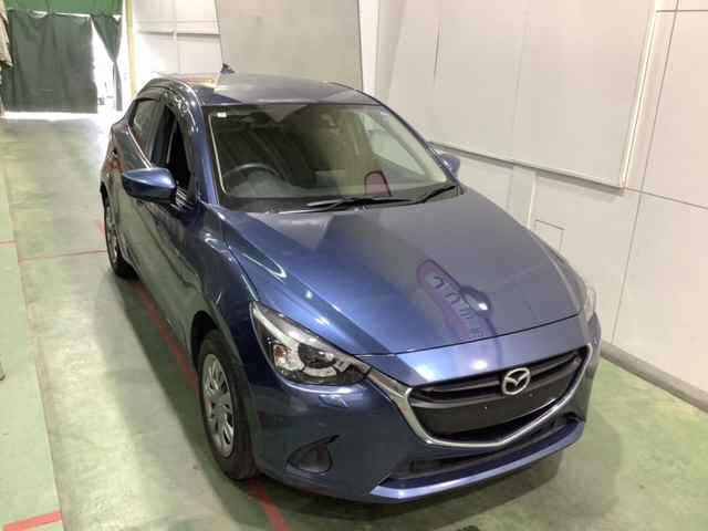 2017 Mazda Demio