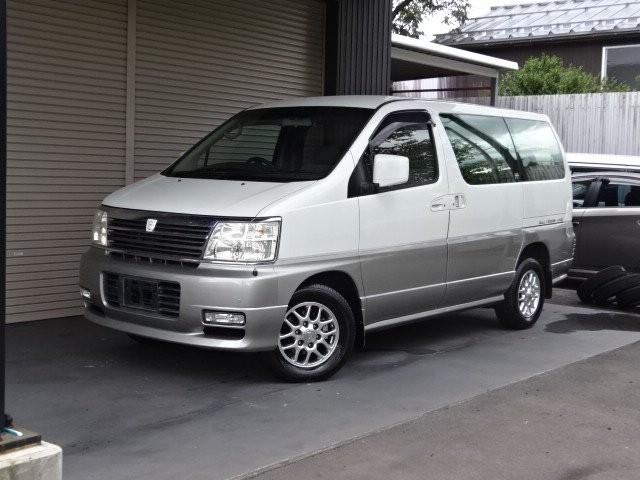 2000 Nissan Elgrand