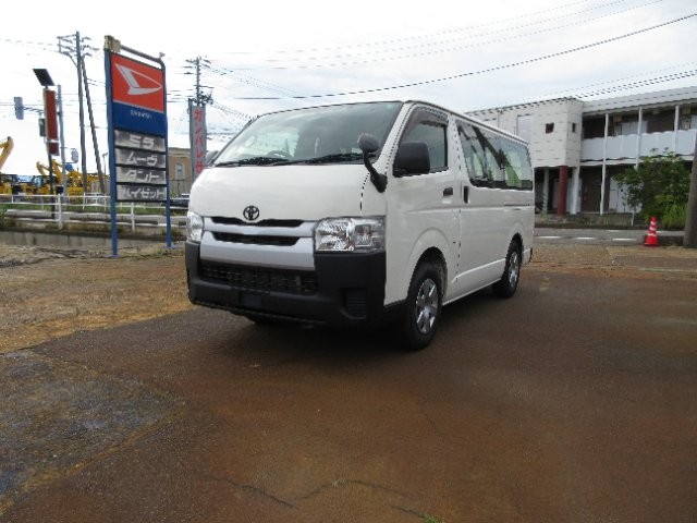 Toyota Hiace V