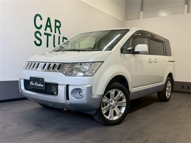 2013 Mitsubishi Delica D5