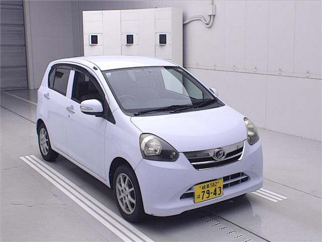 2012 Daihatsu Mira ES