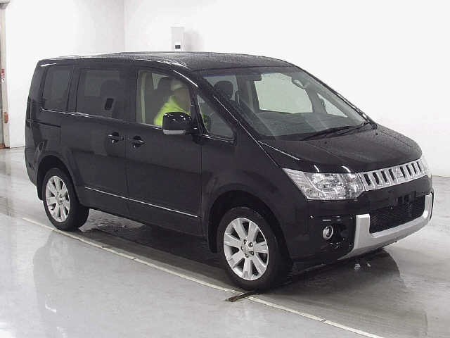 2017 Mitsubishi Delica D5