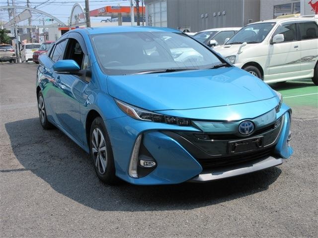 2019 Toyota Prius PHV