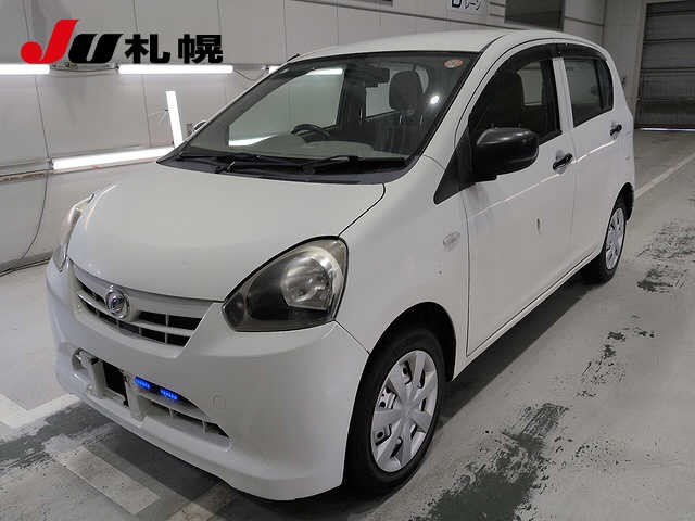 2013 Daihatsu Mira ES