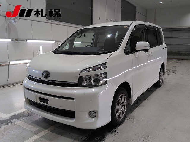 2011 Toyota Voxy