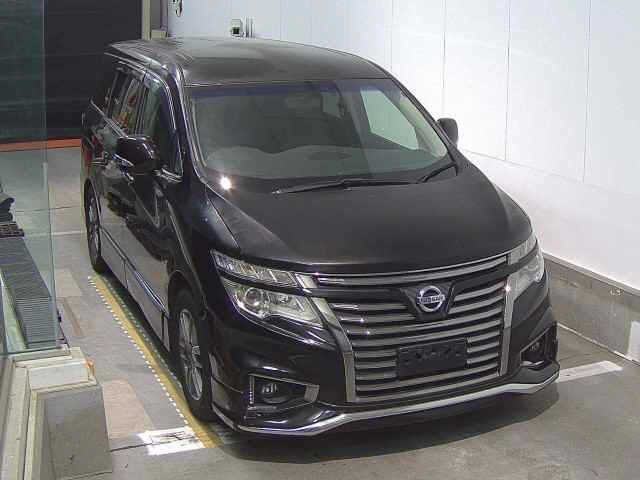 2017 Nissan Elgrand