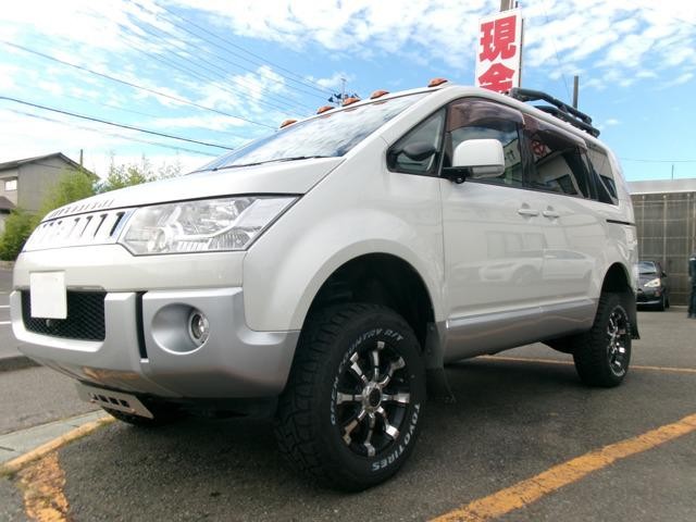 2011 Mitsubishi Delica D5