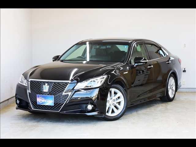 2013 Toyota Crown HV