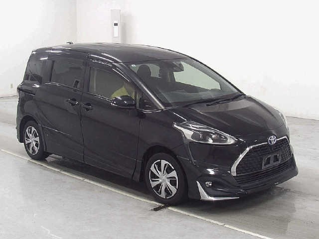 2021 Toyota Sienta HV