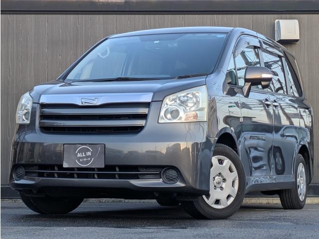 2010 Toyota Noah