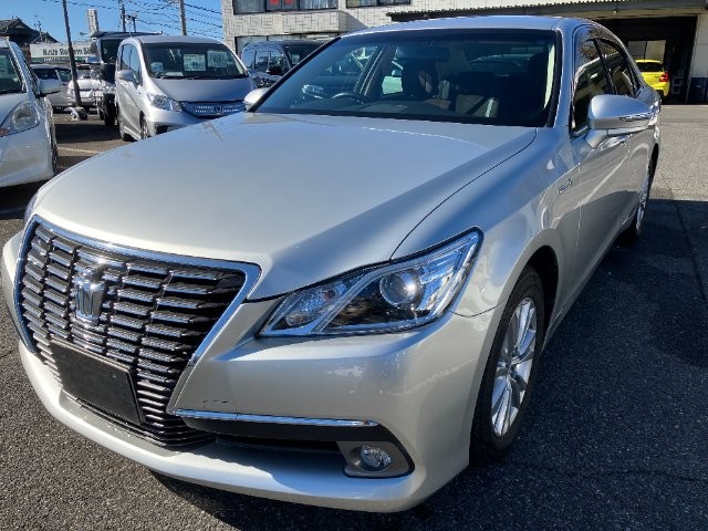 2013 Toyota Crown