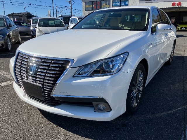 2013 Toyota Crown