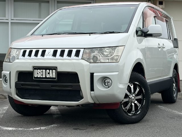 2009 Mitsubishi Delica D5