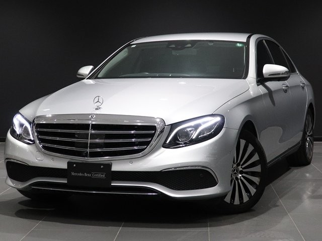 Mercedes-Benz E400
