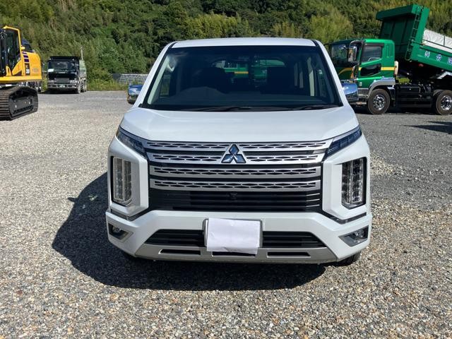 2023 Mitsubishi Delica D5