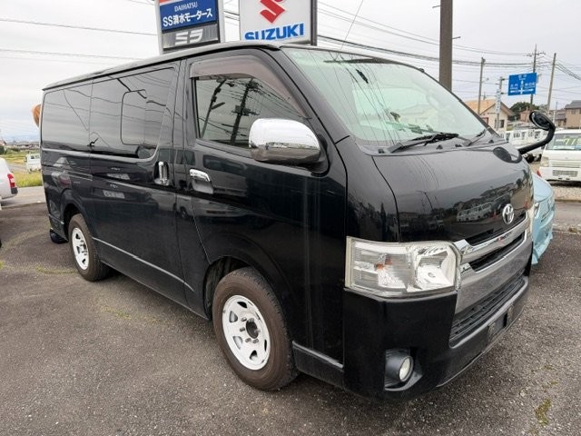 2014 Toyota Hiace V