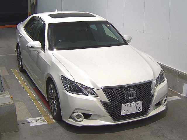 2013 Toyota Crown