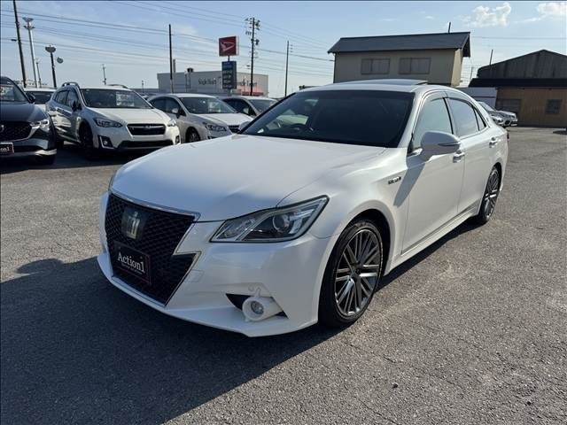 2013 Toyota Crown