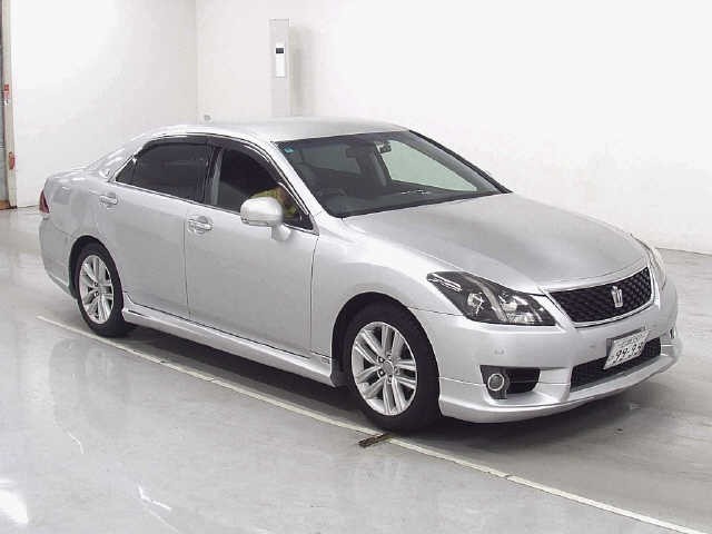 2011 Toyota Crown