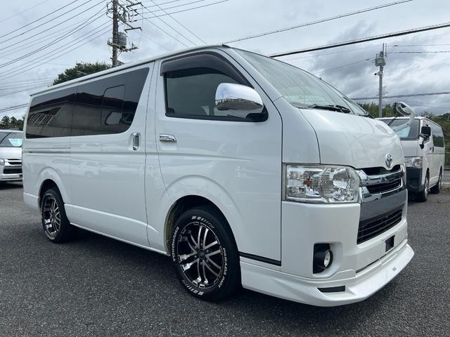 2014 Toyota Hiace V