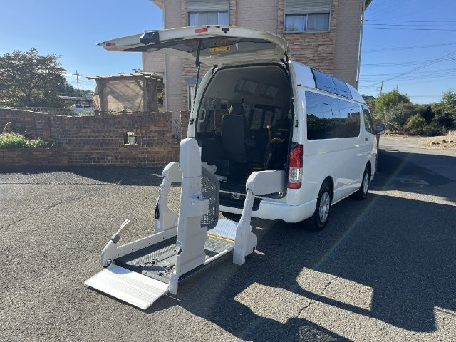 Toyota Hiace V